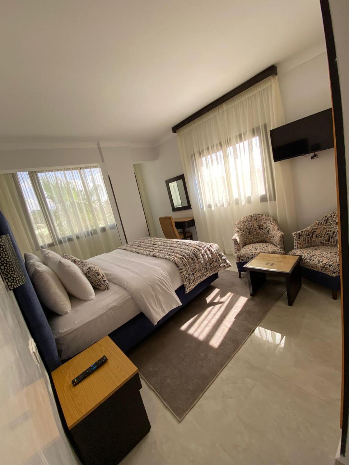 Hotel Al Akhawayn à Oujda Extérieur photo