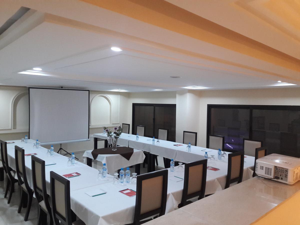 Hotel Al Akhawayn à Oujda Extérieur photo