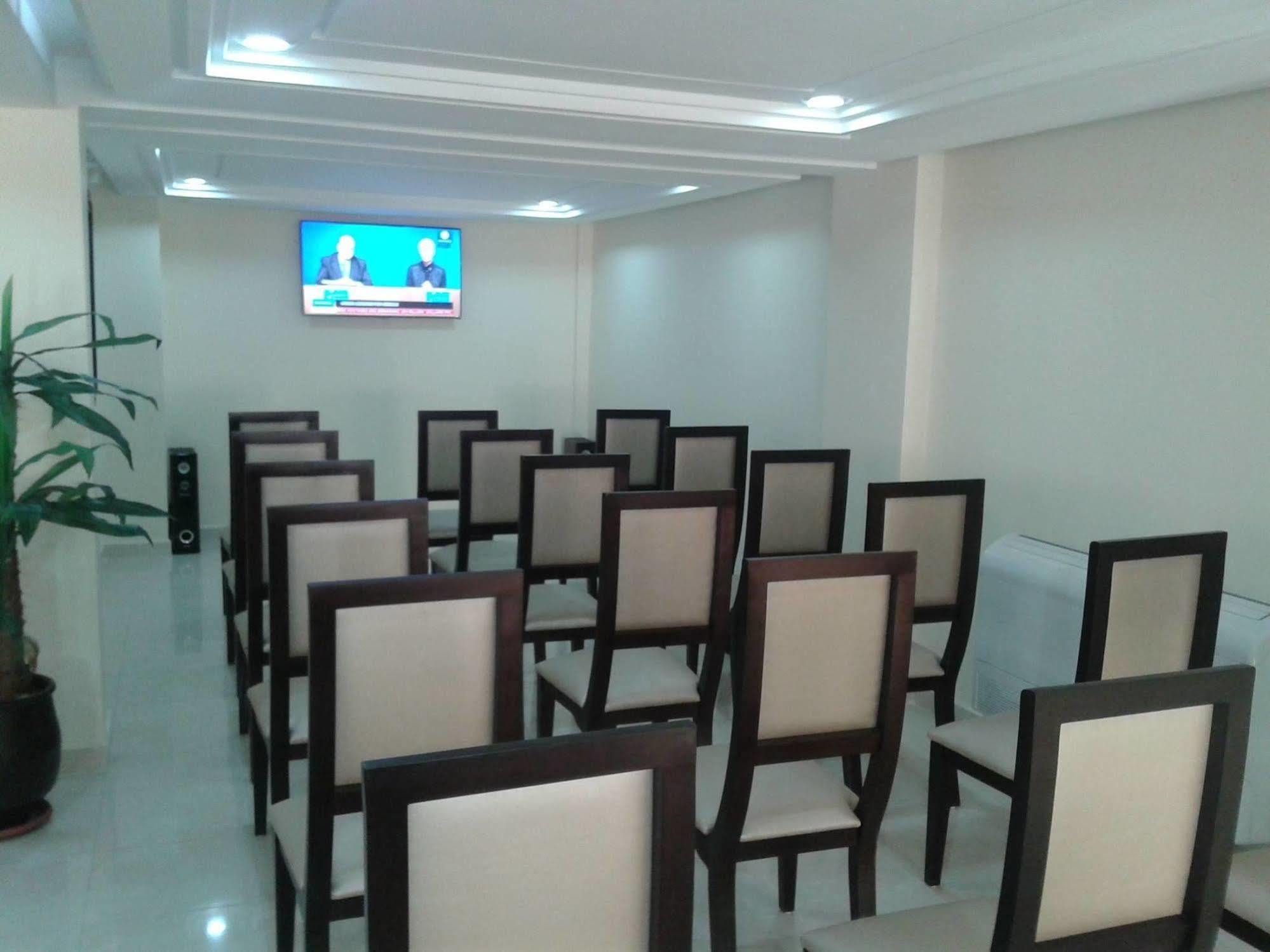 Hotel Al Akhawayn à Oujda Extérieur photo